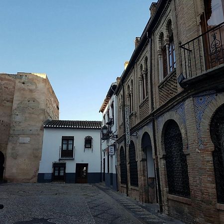 Apartamentos Puerta Nueva Granada Eksteriør bilde
