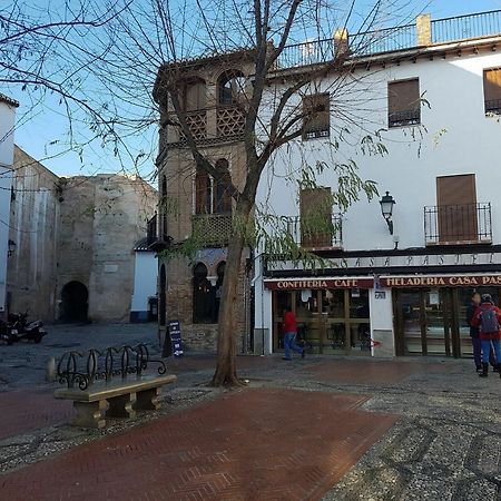 Apartamentos Puerta Nueva Granada Eksteriør bilde
