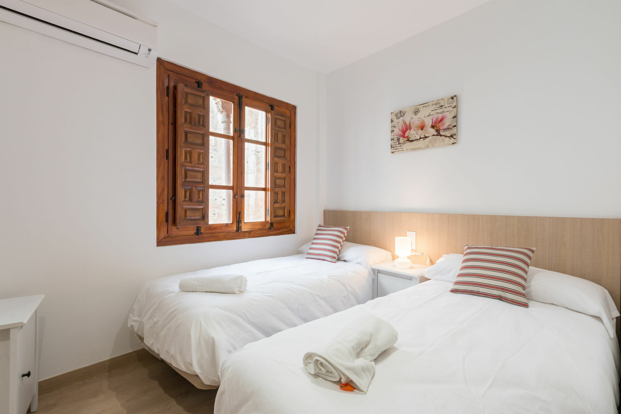 Apartamentos Puerta Nueva Granada Eksteriør bilde