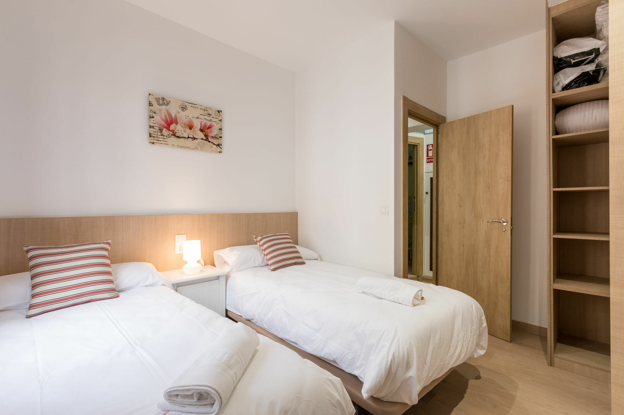 Apartamentos Puerta Nueva Granada Eksteriør bilde